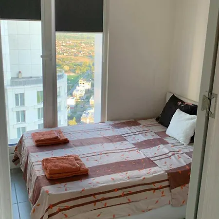 36th Floor Sky City- 2 Bedroom App Free Private Parking Апартаменти Скоп'є