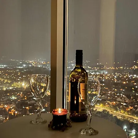 36th Floor Sky City- 2 Bedroom App Free Private Parking Appartement *